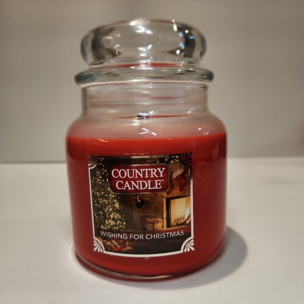 Kringle Wishing For Christmas Medium 2 Wick Candle 18oz